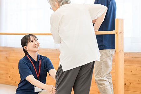 介護老人保健施設（老健）をわかりやすく解説！役割や人員基準、一日の流れを紹介！